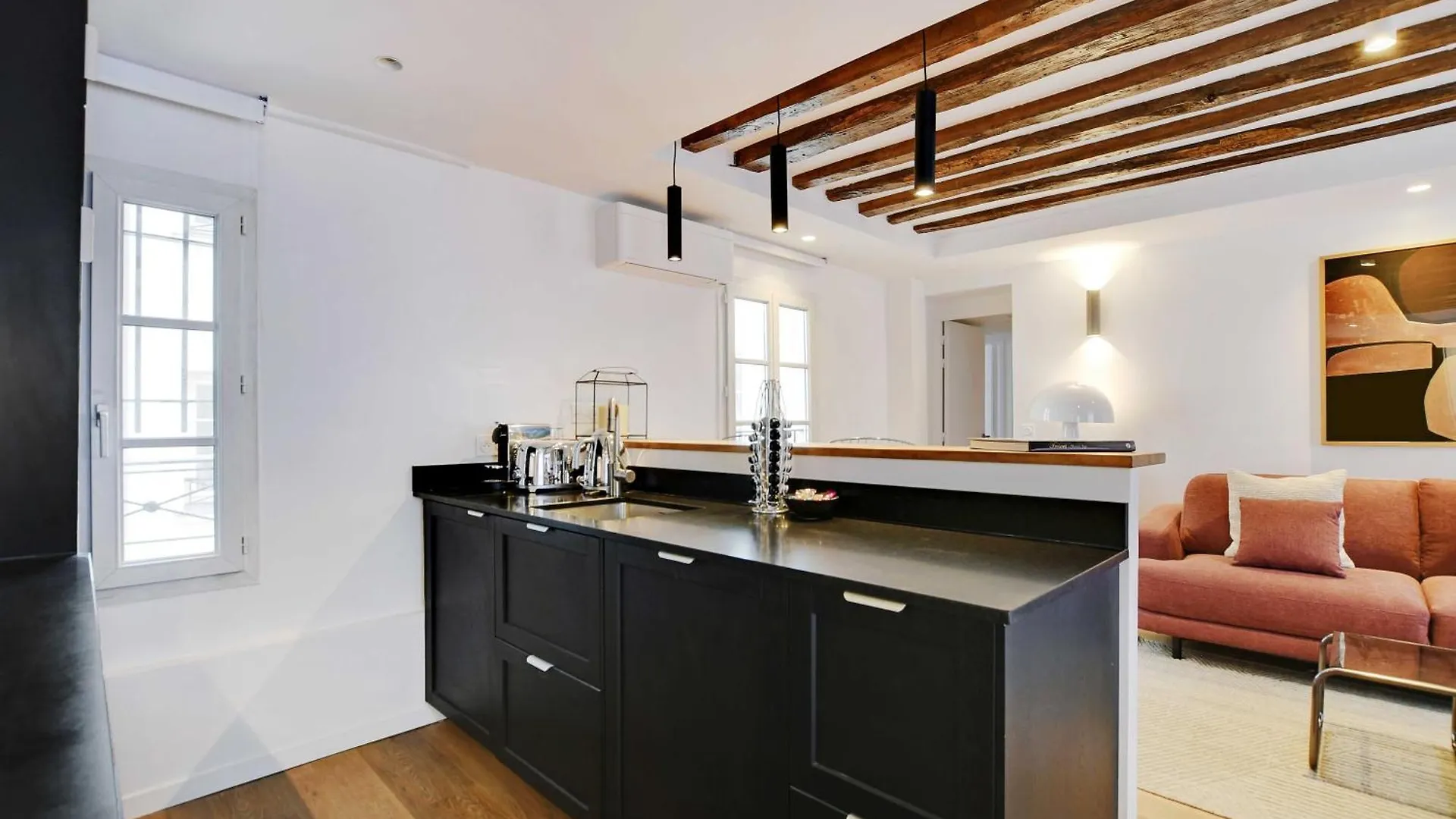 Modern Apartment - 3Br-8P - Le Marais-Bastille Paris France