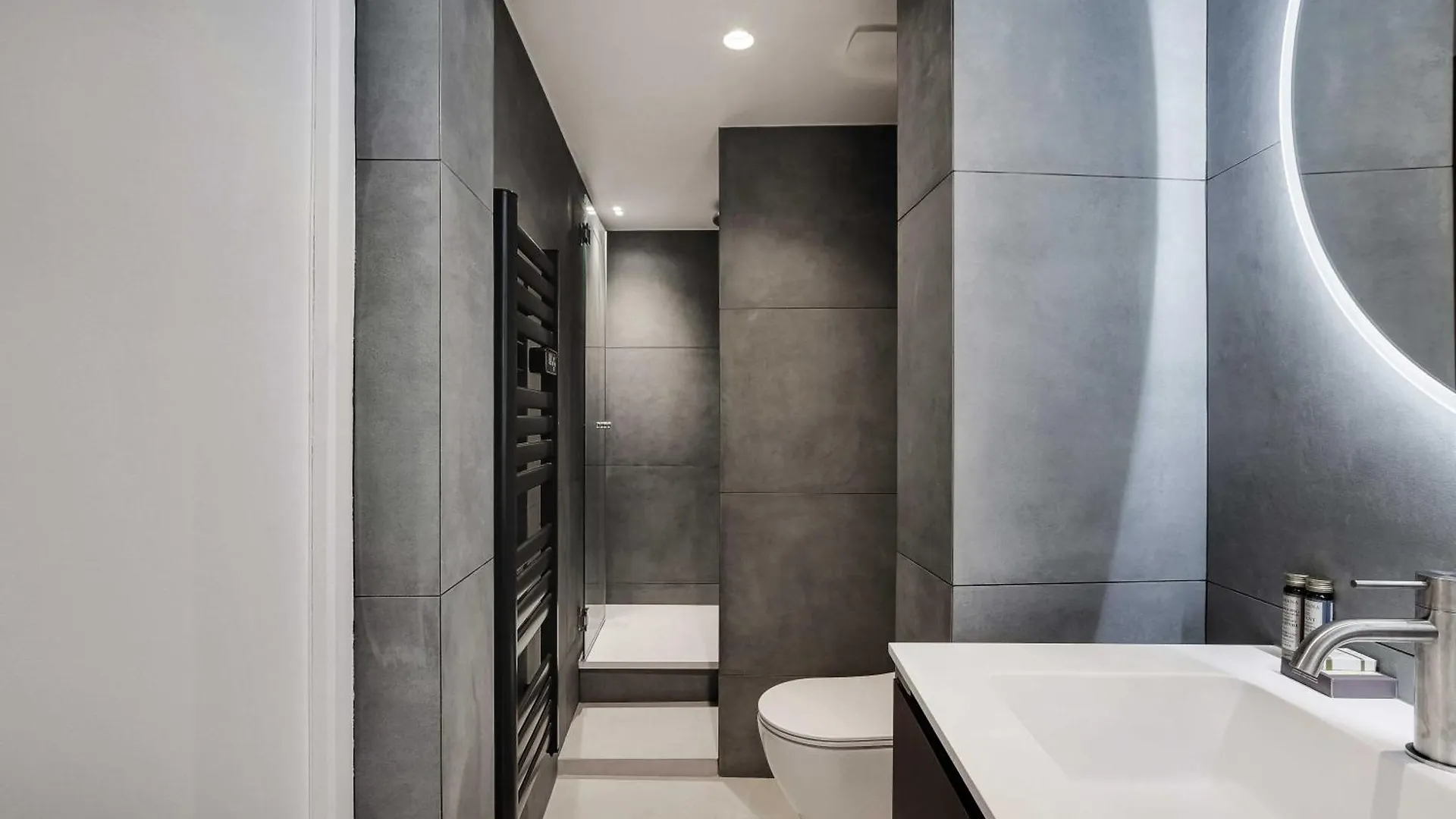 Modern Apartment - 3Br-8P - Le Marais-Bastille Paris 0*,  France
